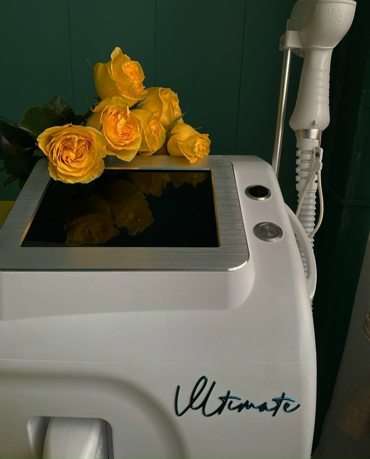 Современный лазерный аппарат для эпиляции в студии NETBOLI Ачинск